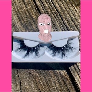 Mink eyelashes